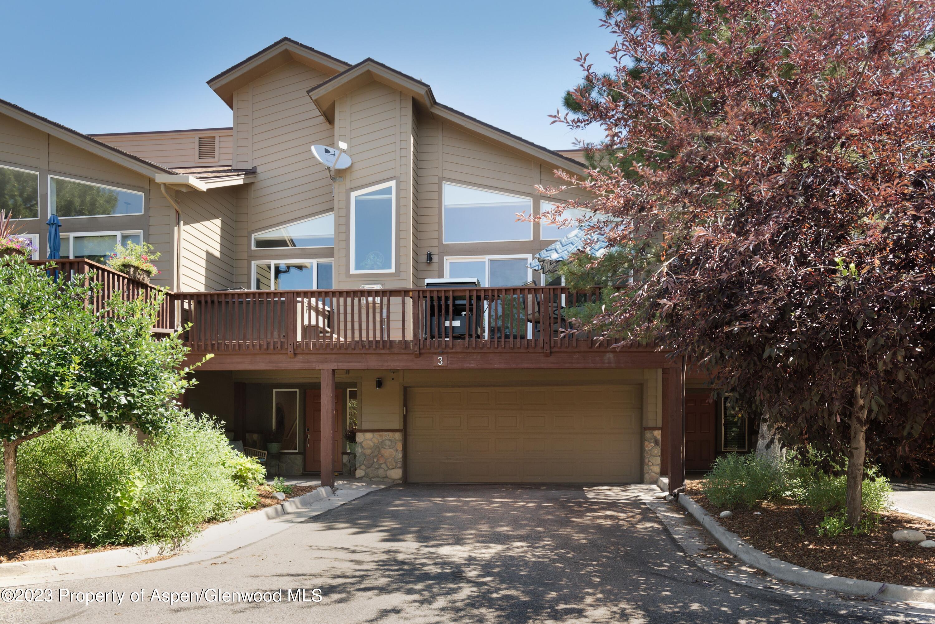 3 Pine Ridge Road
