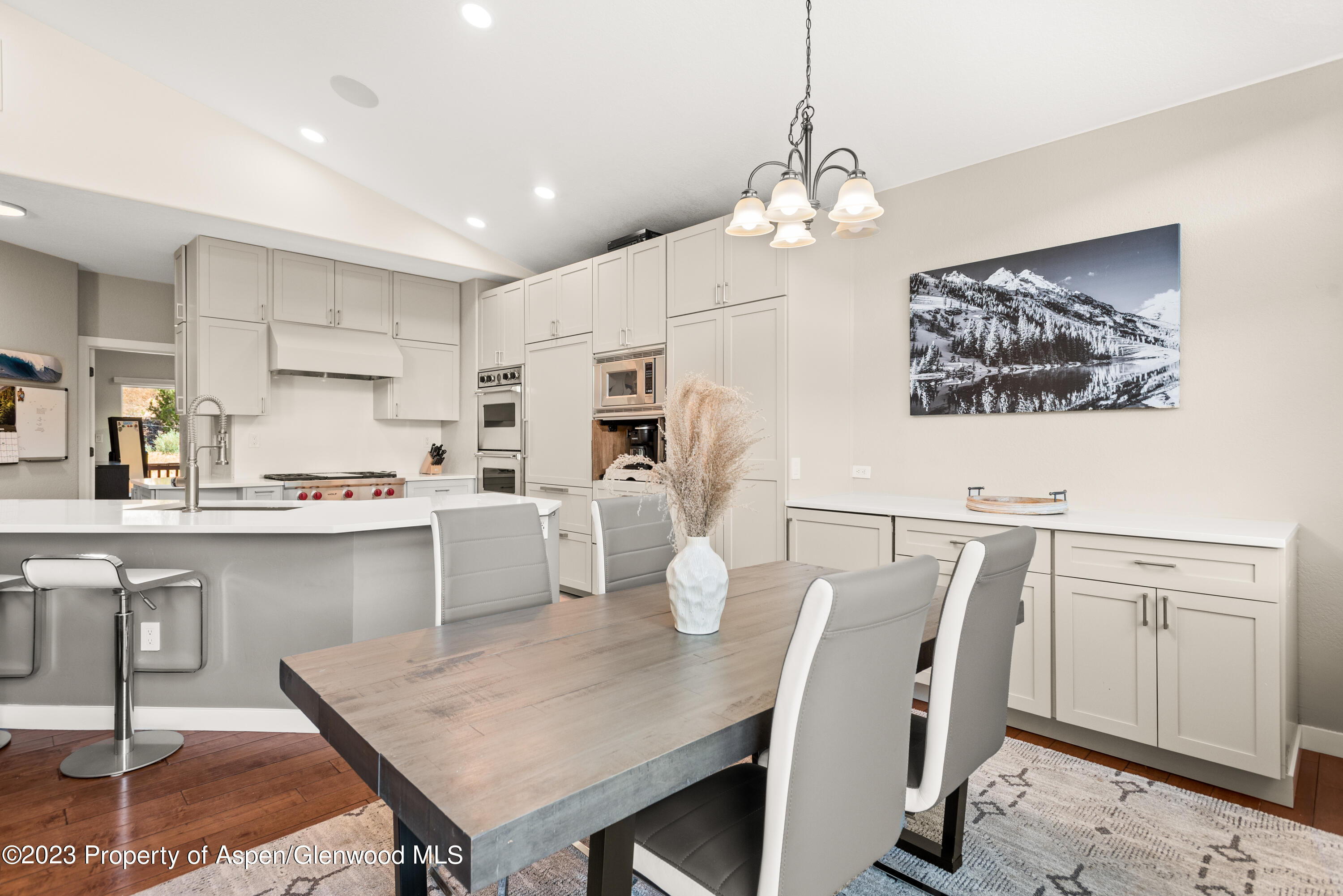 3 Pine Ridge Road