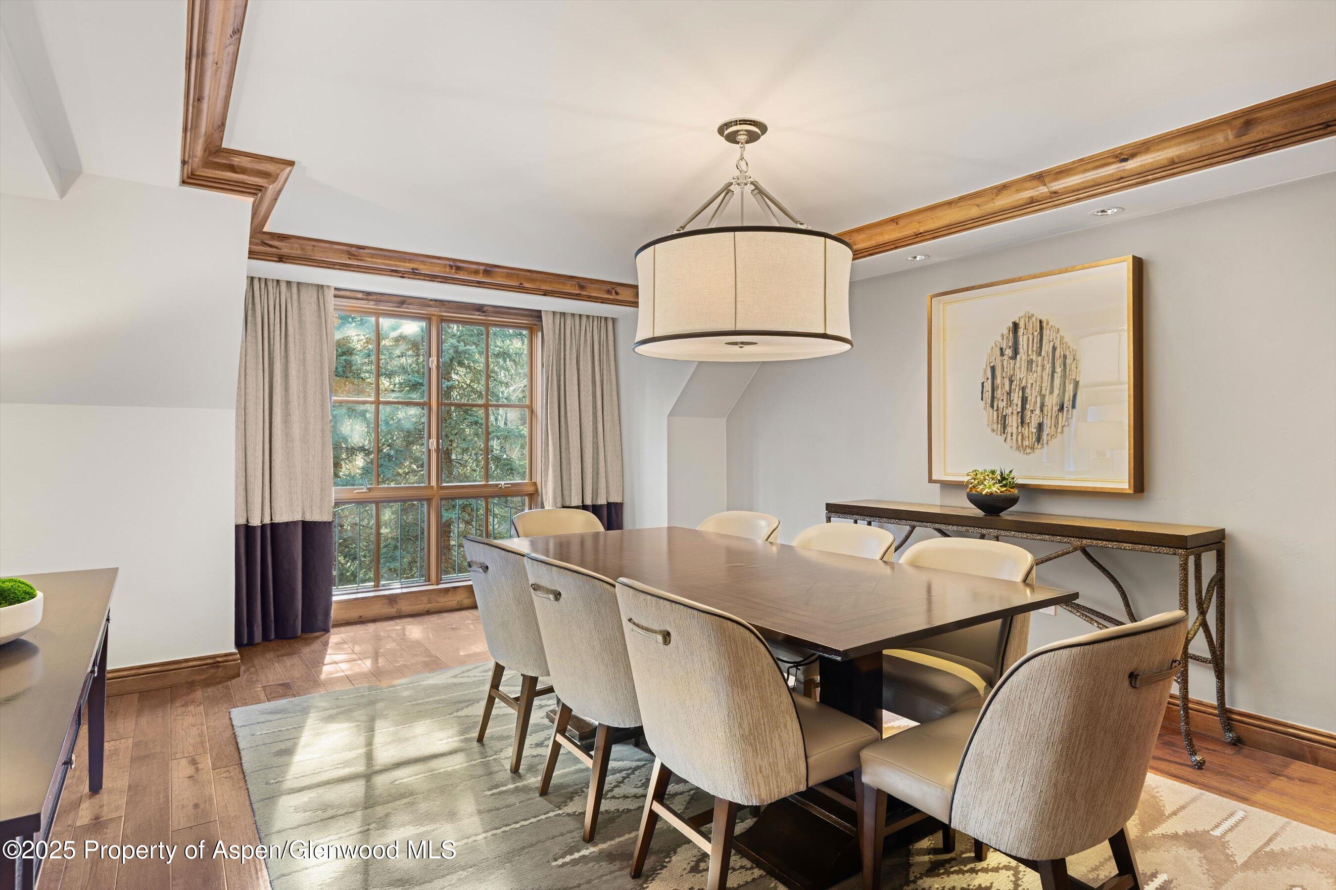 315 E Dean Street, B65