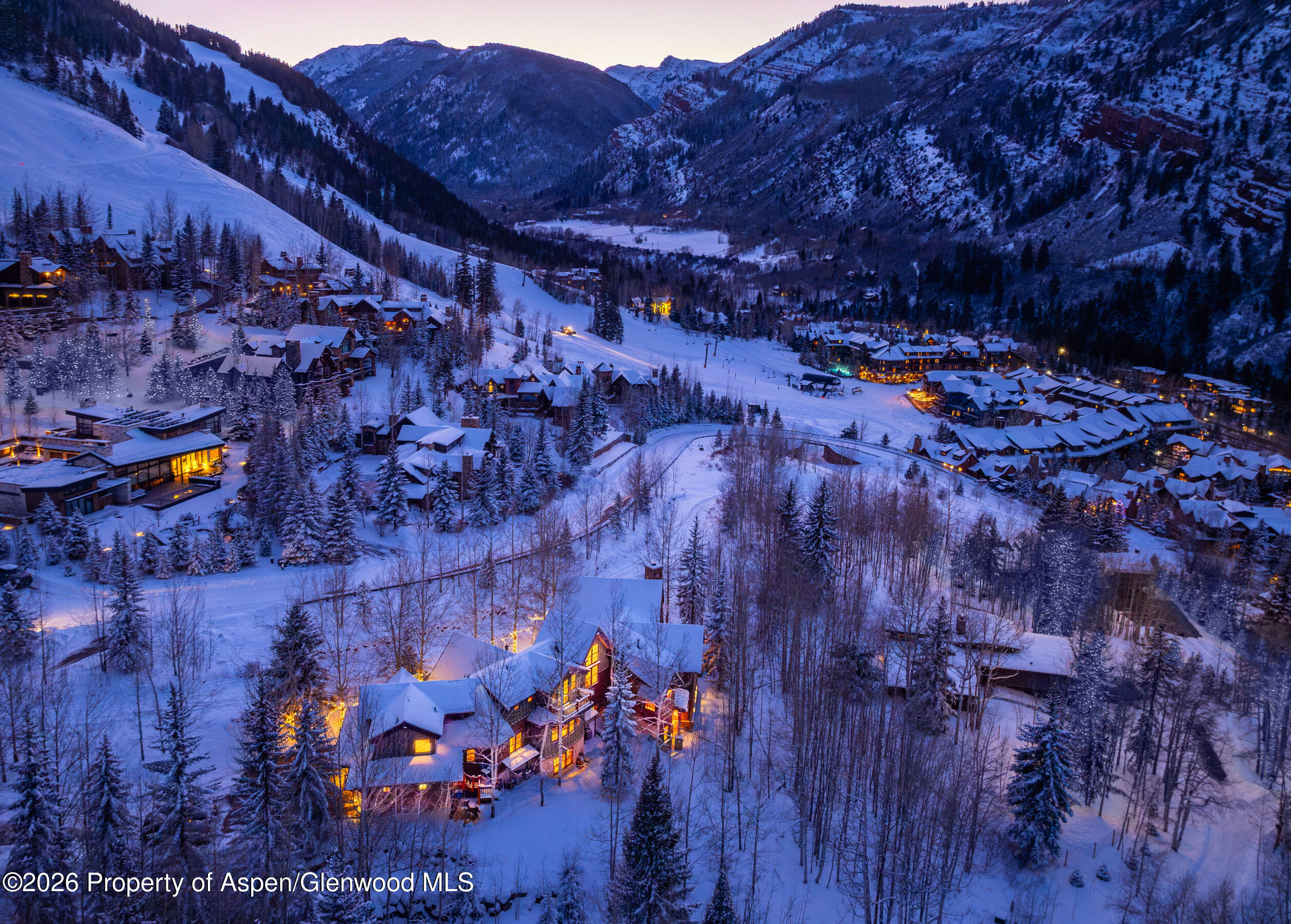 350 Thunderbowl Lane