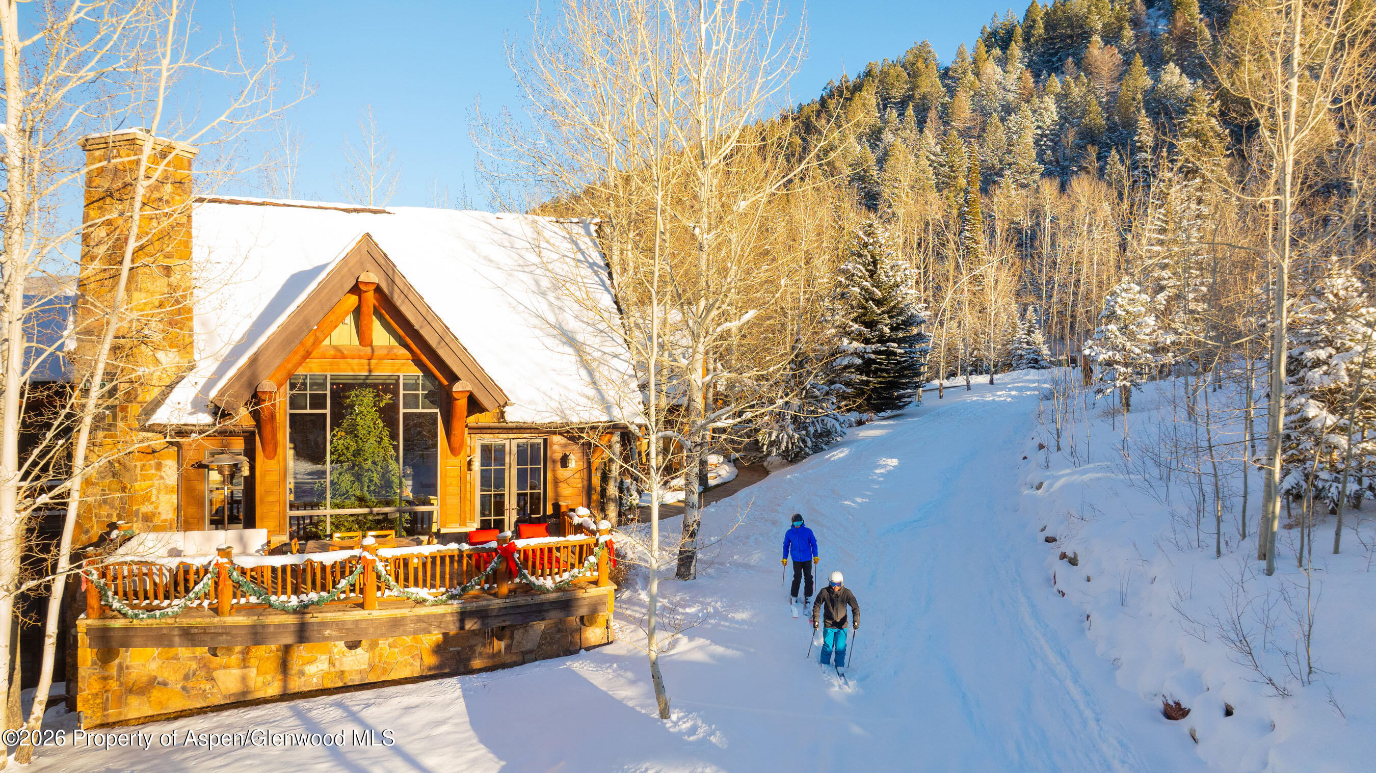 350 Thunderbowl Lane