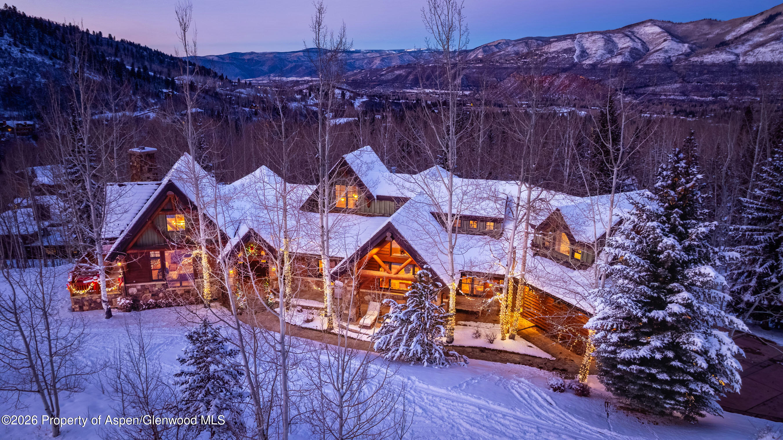 350 Thunderbowl Lane