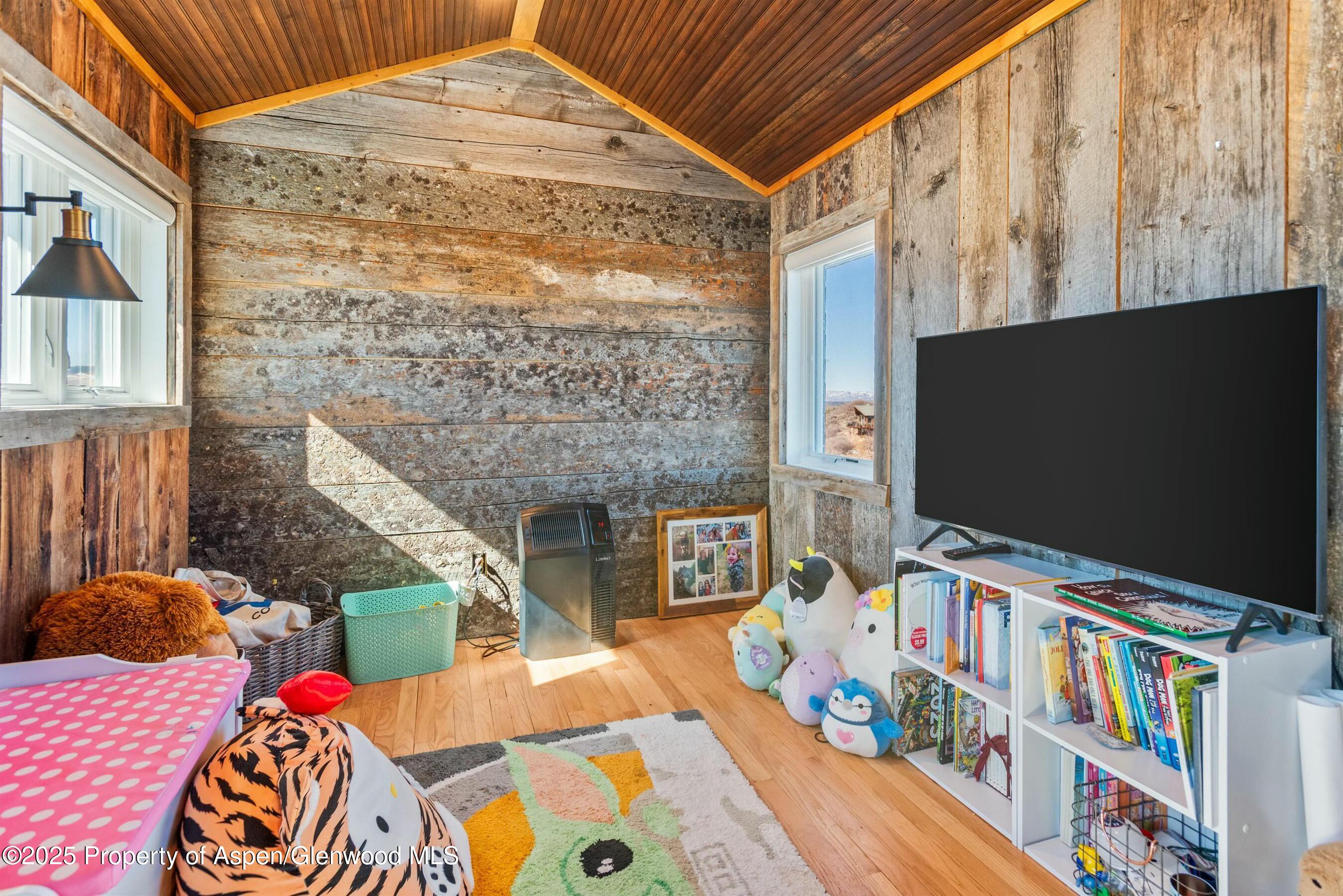 445 Mountain View Road