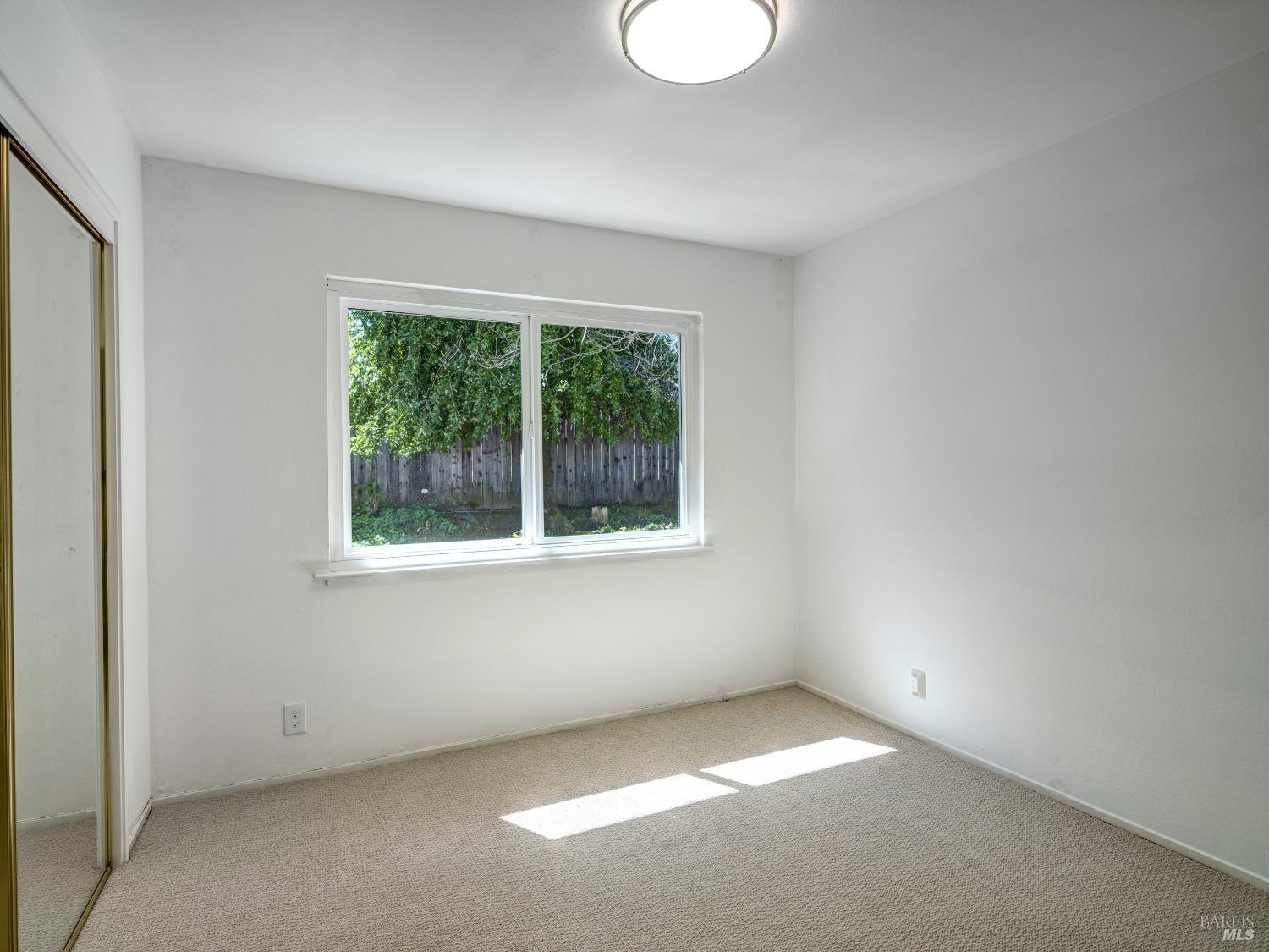 419 Calle De La Mesa