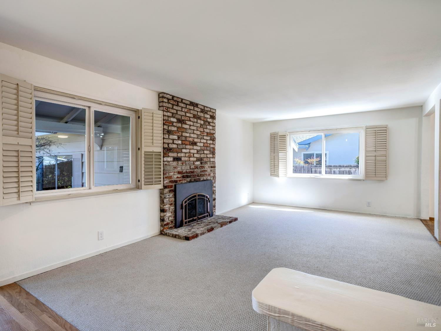 419 Calle De La Mesa