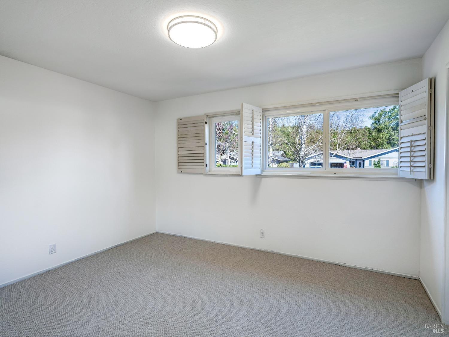 419 Calle De La Mesa