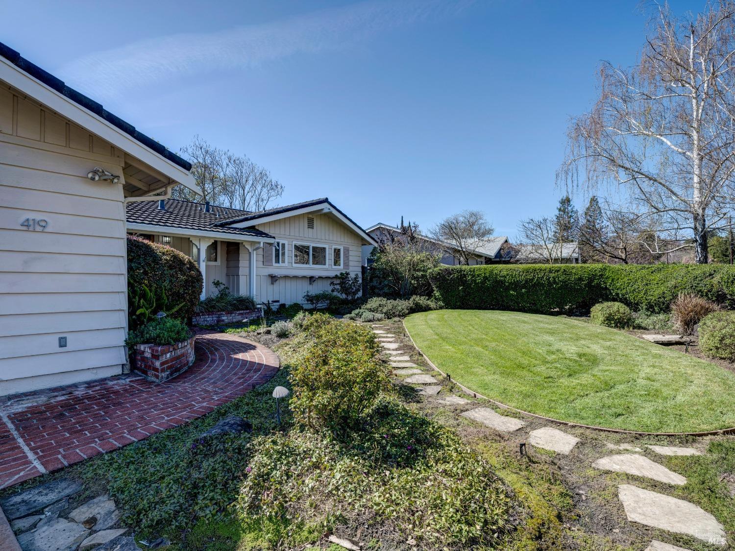 419 Calle De La Mesa