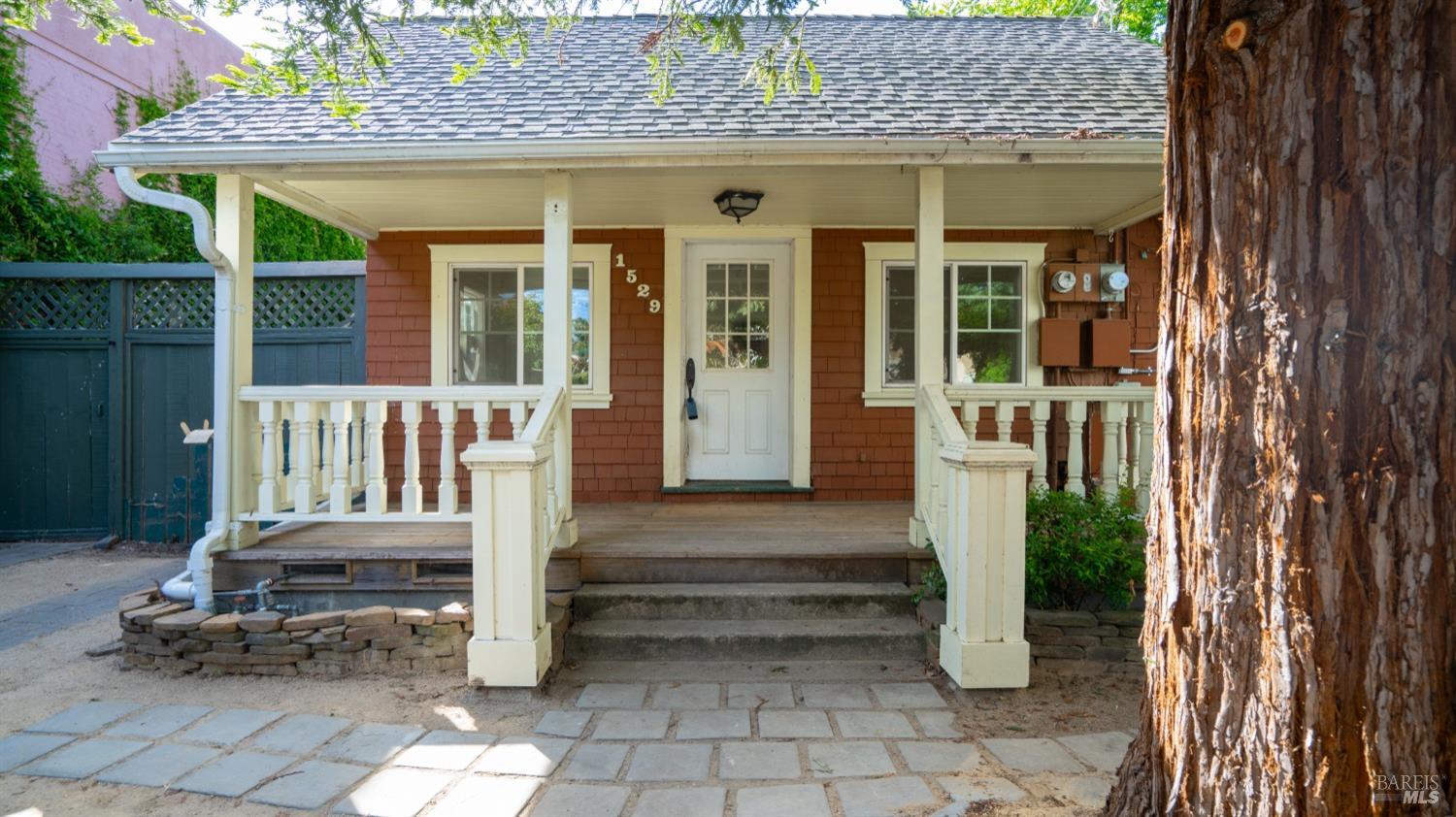 1529 San Anselmo Ave