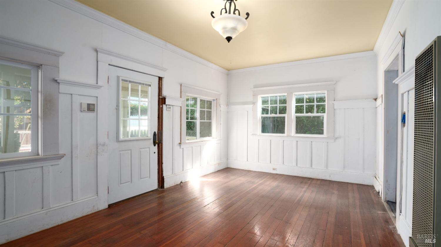 1529 San Anselmo Ave