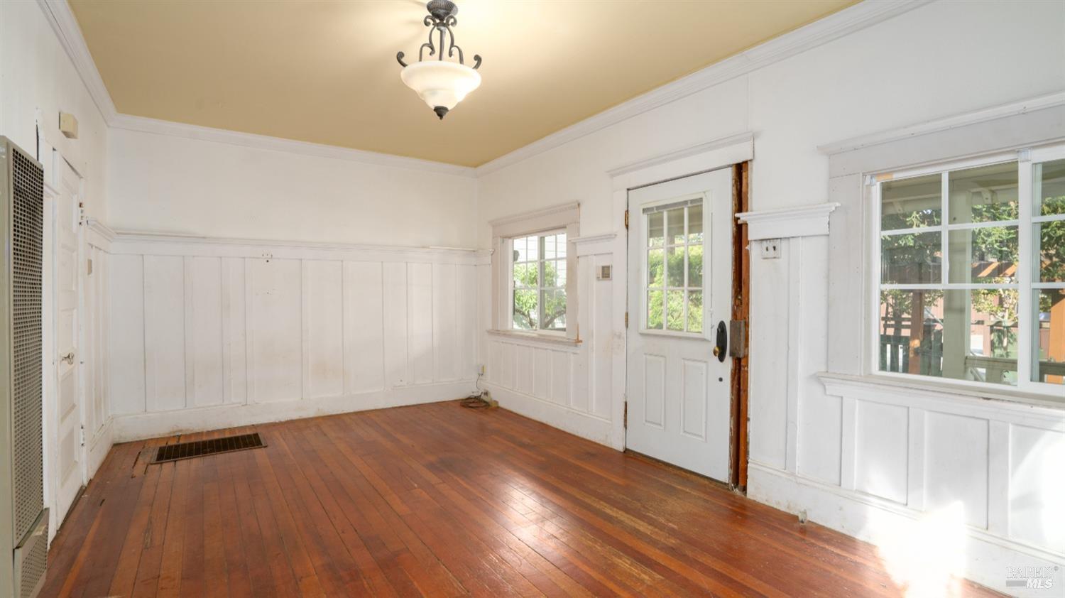 1529 San Anselmo Ave