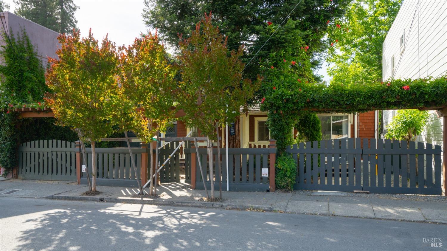 1529 San Anselmo Ave