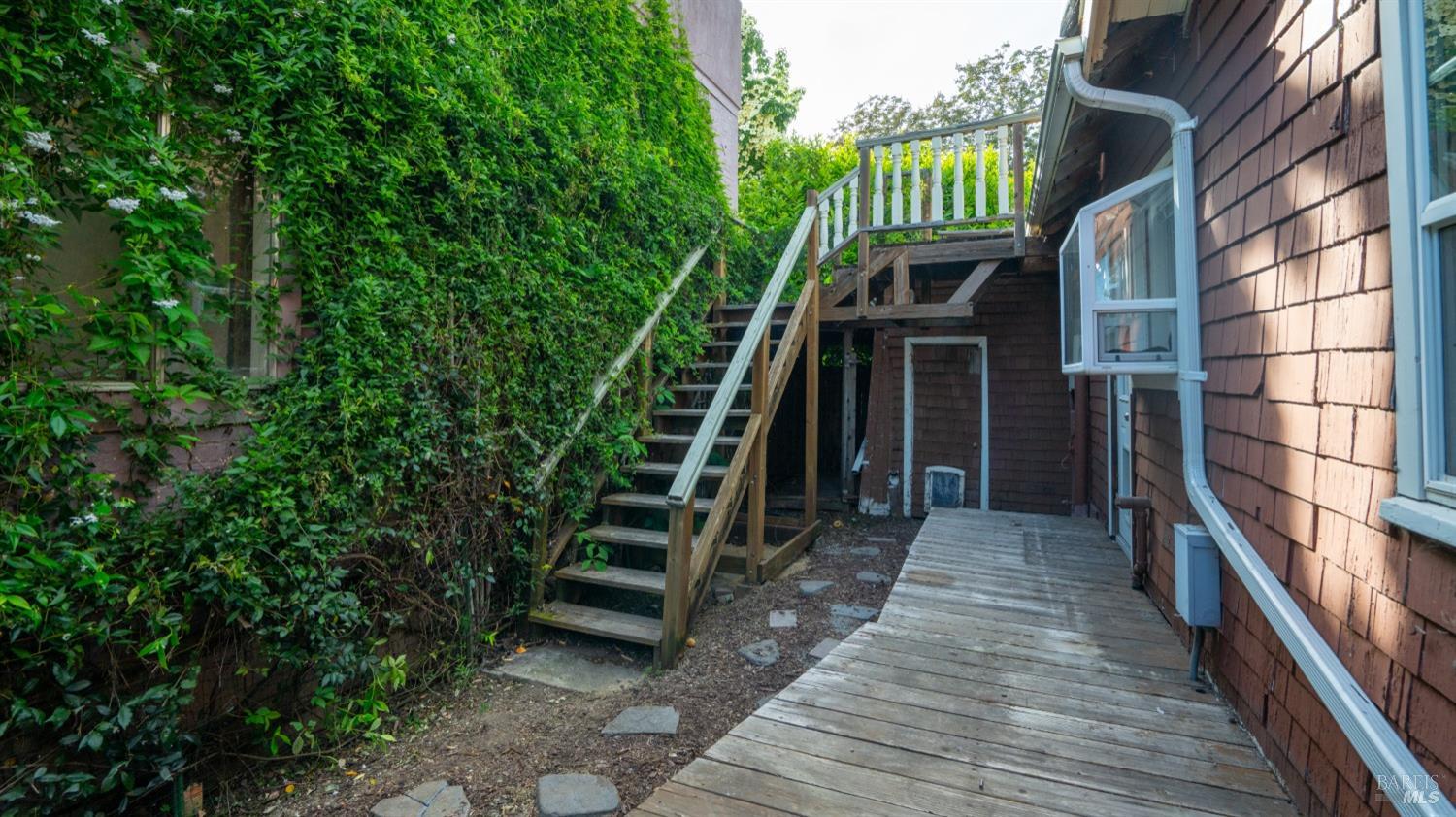 1529 San Anselmo Ave