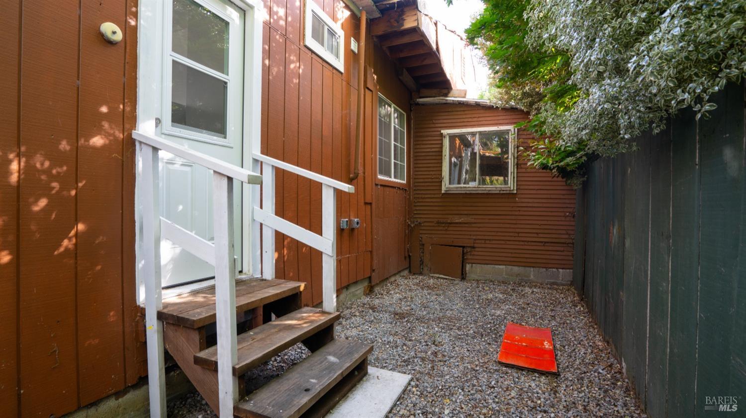 1529 San Anselmo Ave