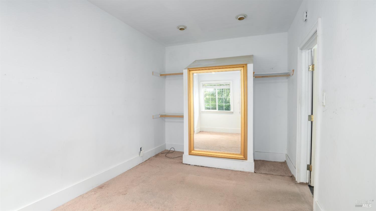 1529 San Anselmo Ave