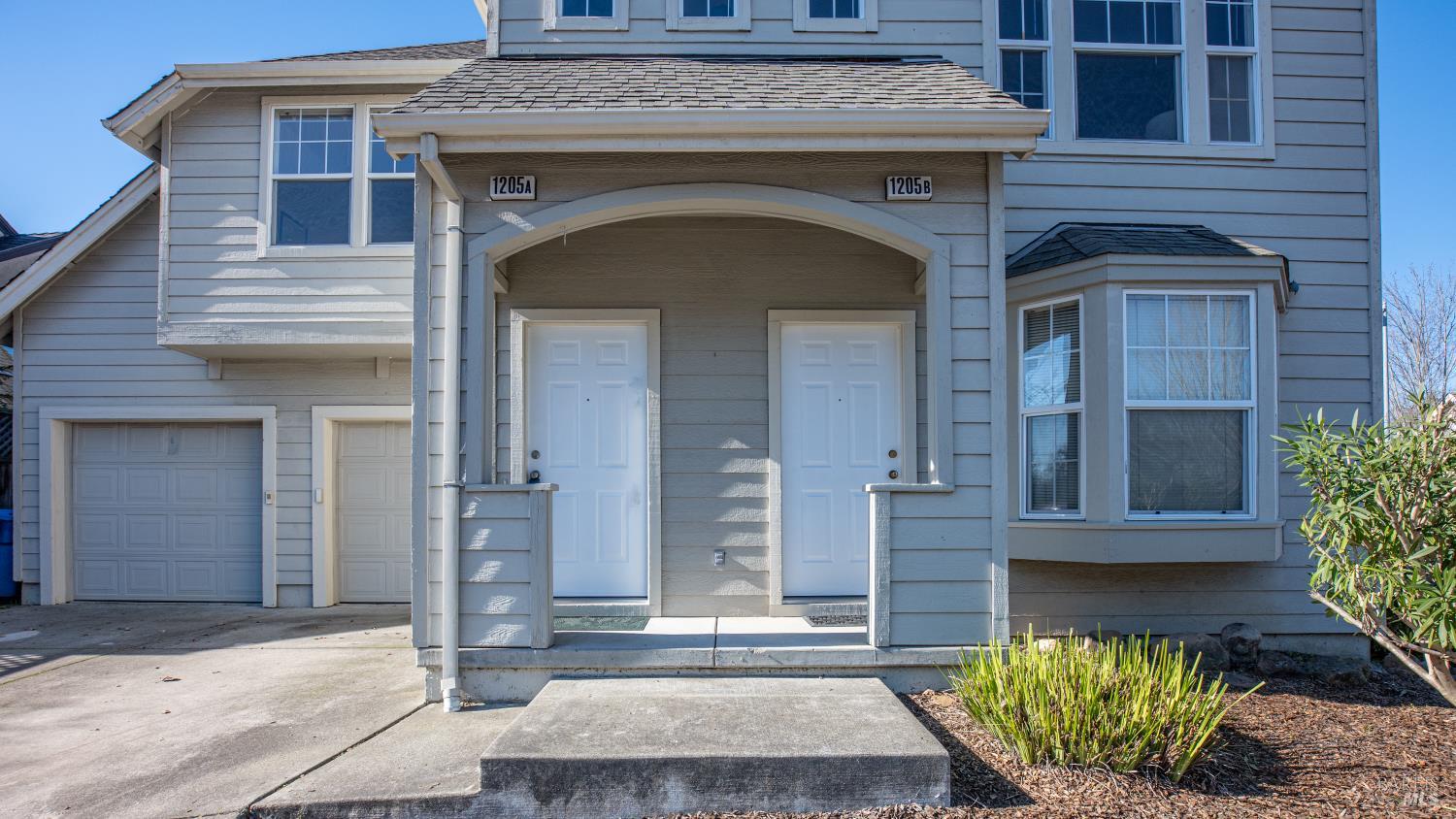 1205 Hidden Creek Place