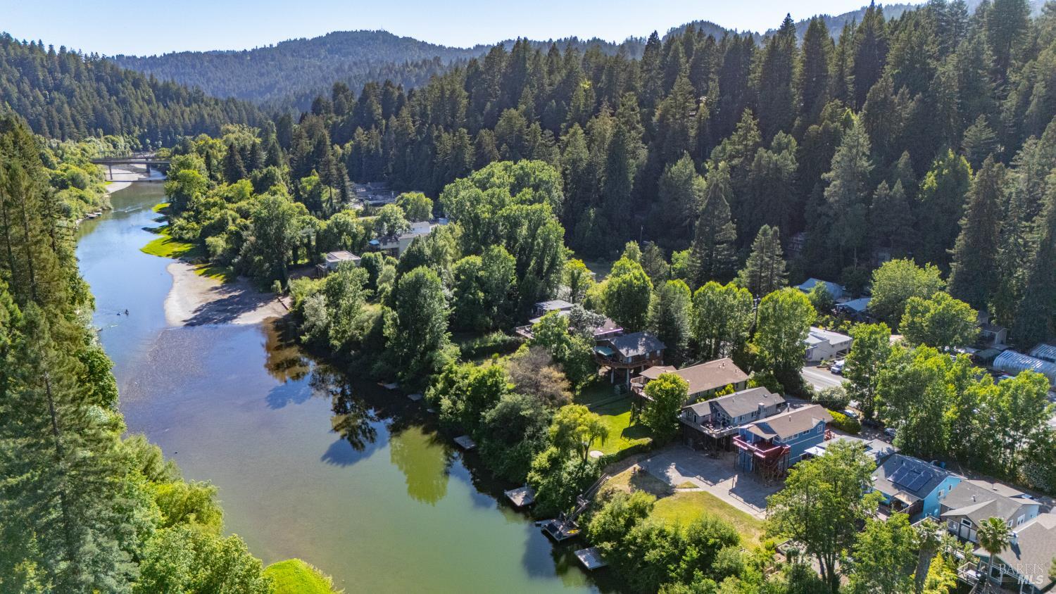15627 Riverside Drive
