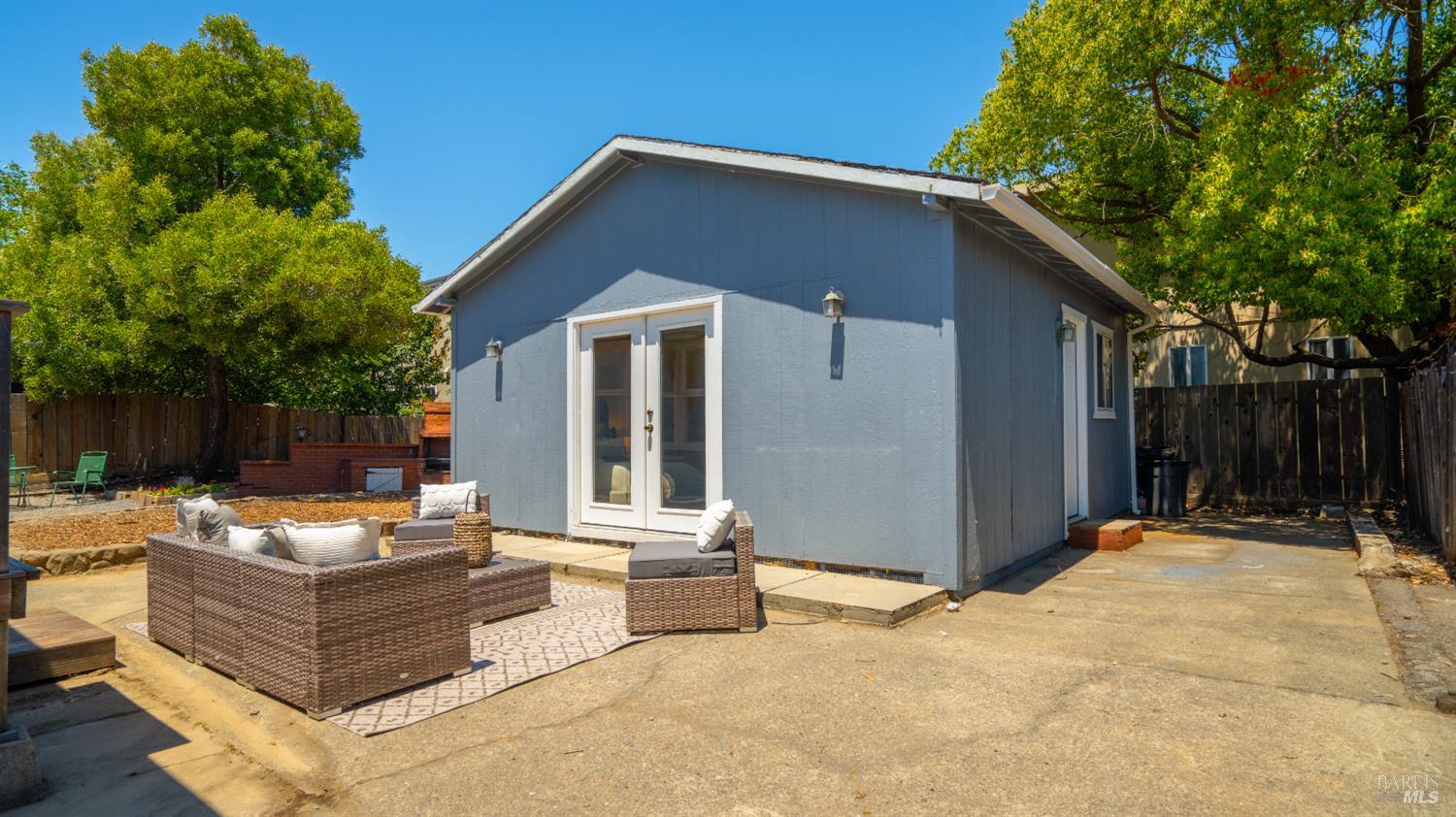 38 Bret Avenue