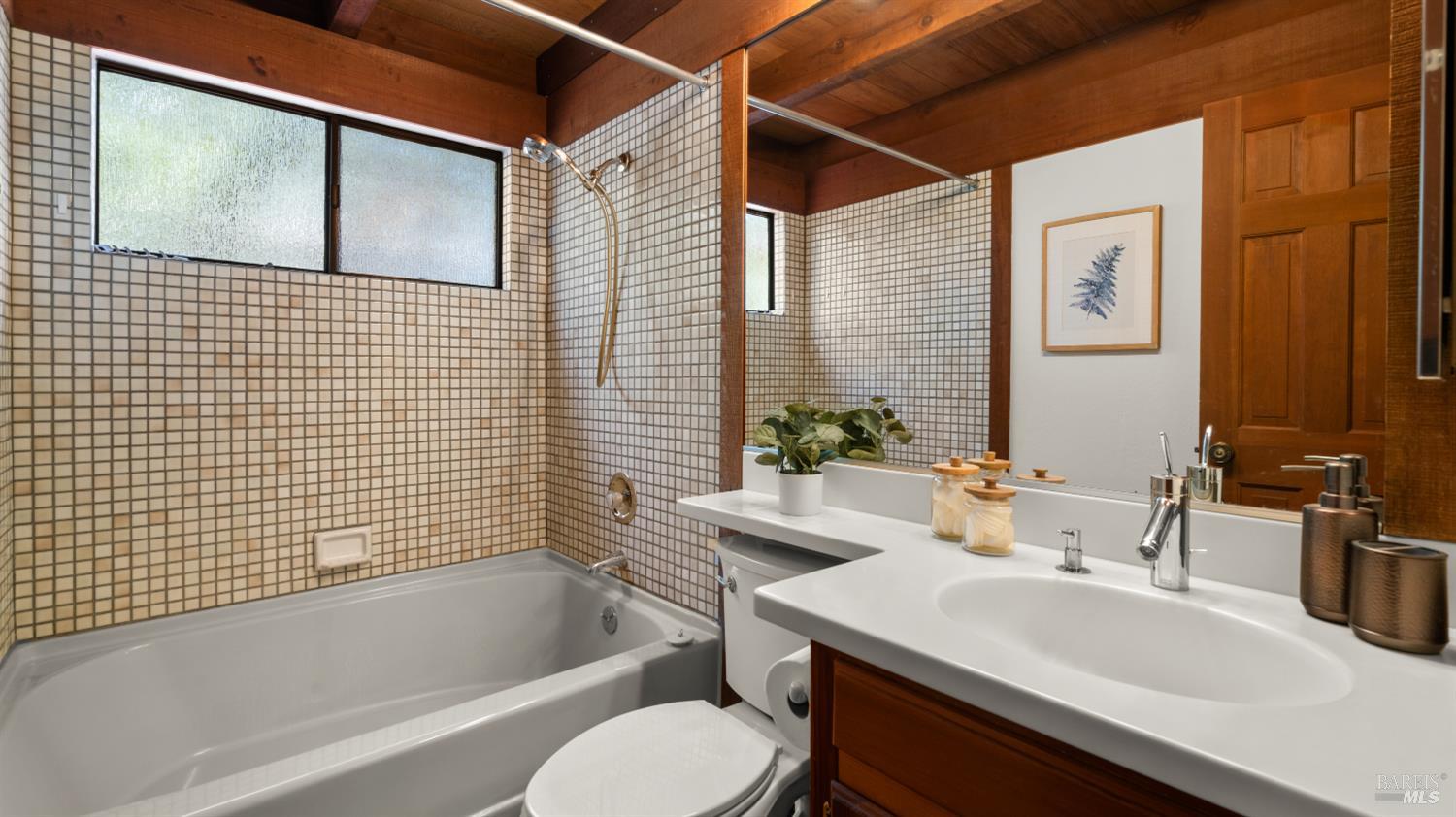 2312 Laguna Vista Drive