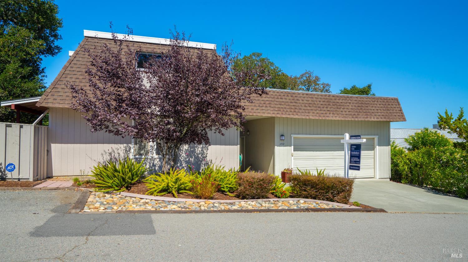 2312 Laguna Vista Drive
