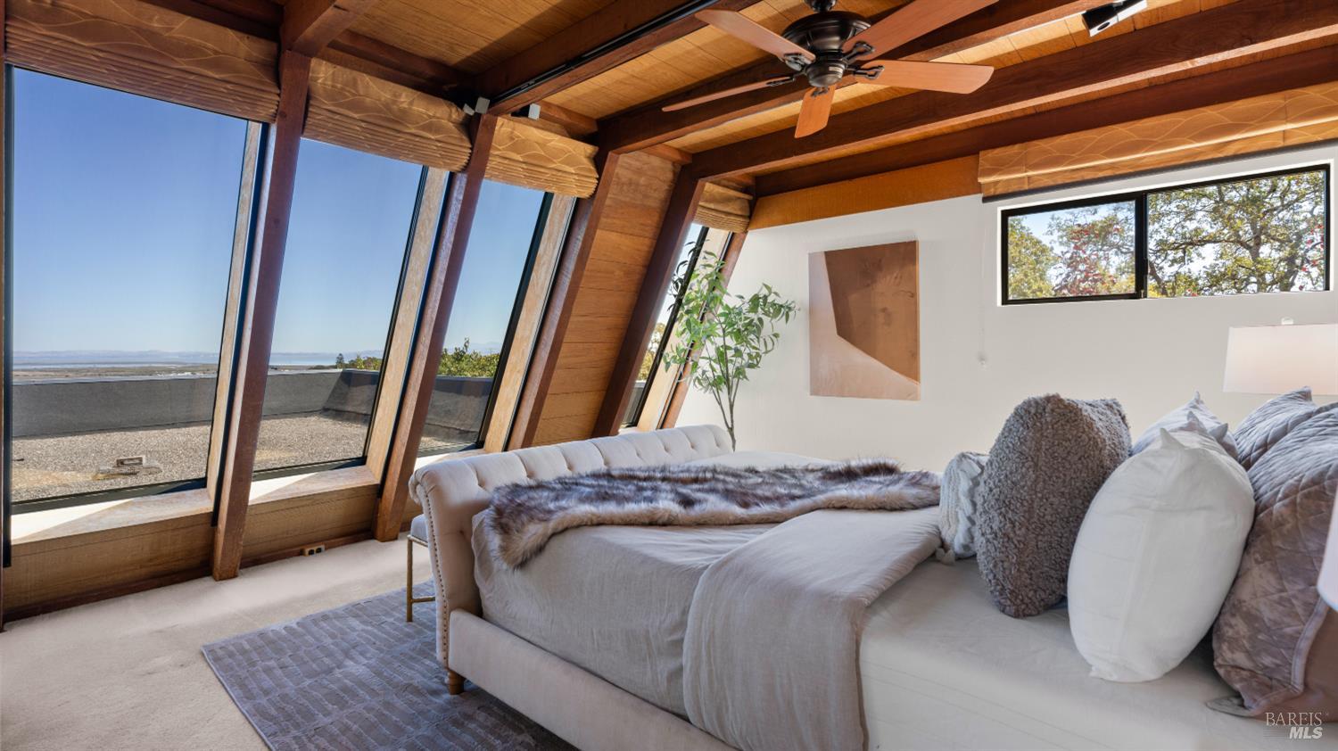 2312 Laguna Vista Drive