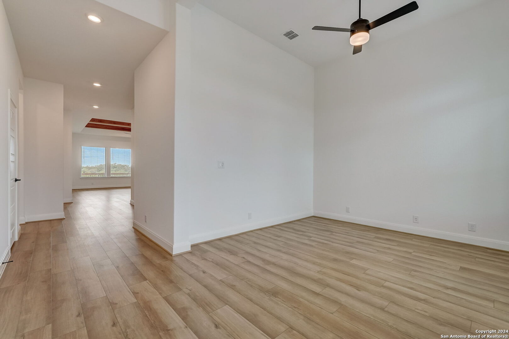 147 VIOLET WAY