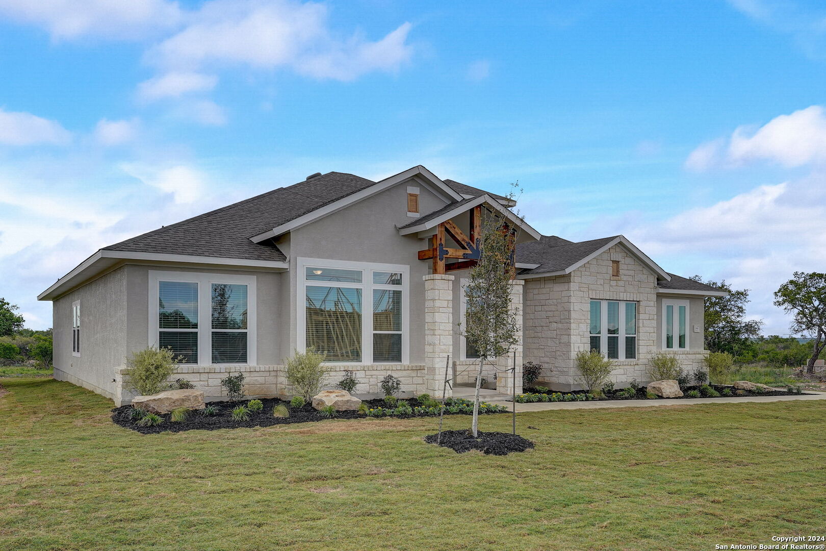 147 VIOLET WAY