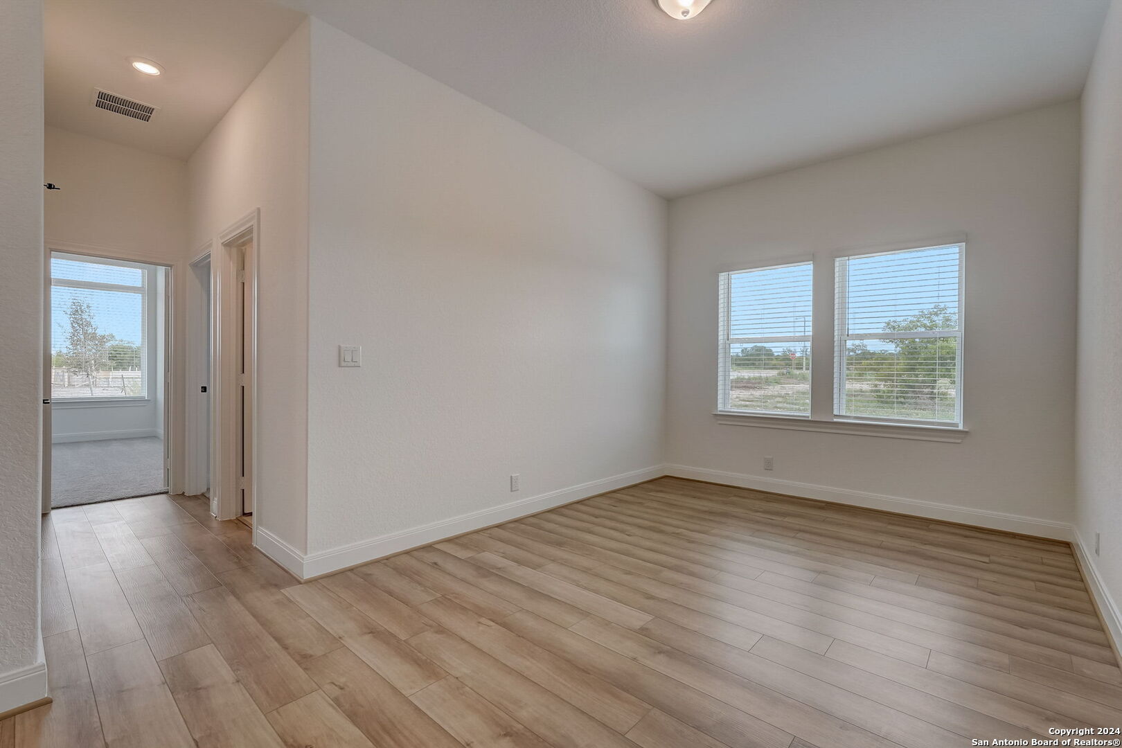 147 VIOLET WAY