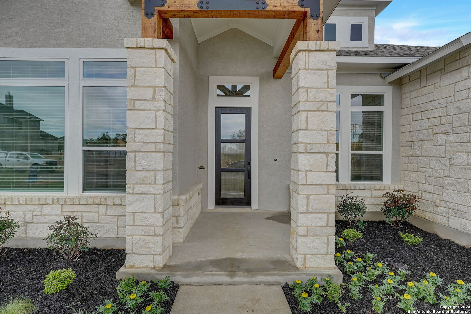 147 VIOLET WAY