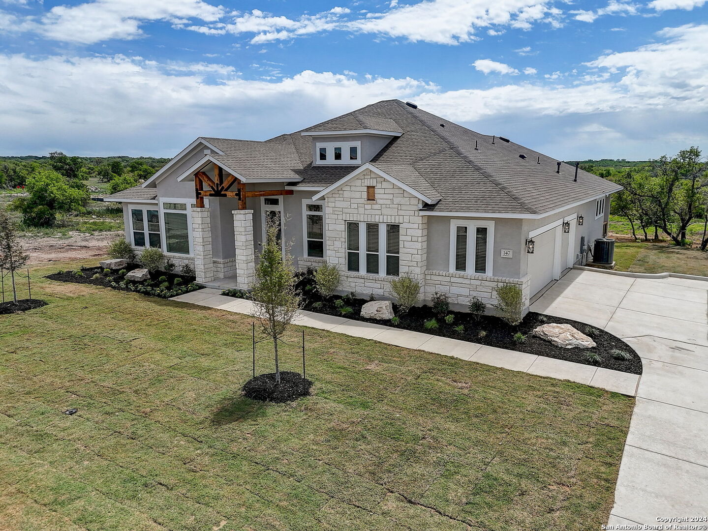 147 VIOLET WAY