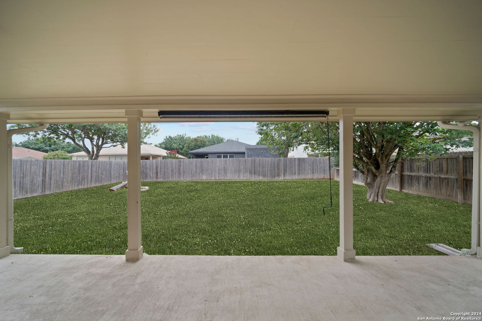 15815 Beaufort Blvd