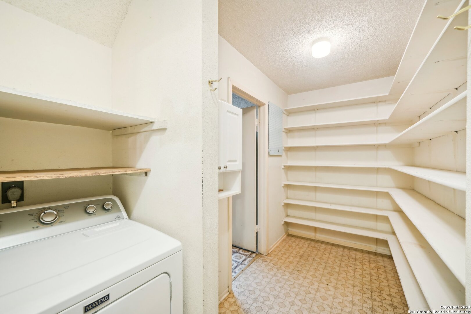7535 VAN NESS