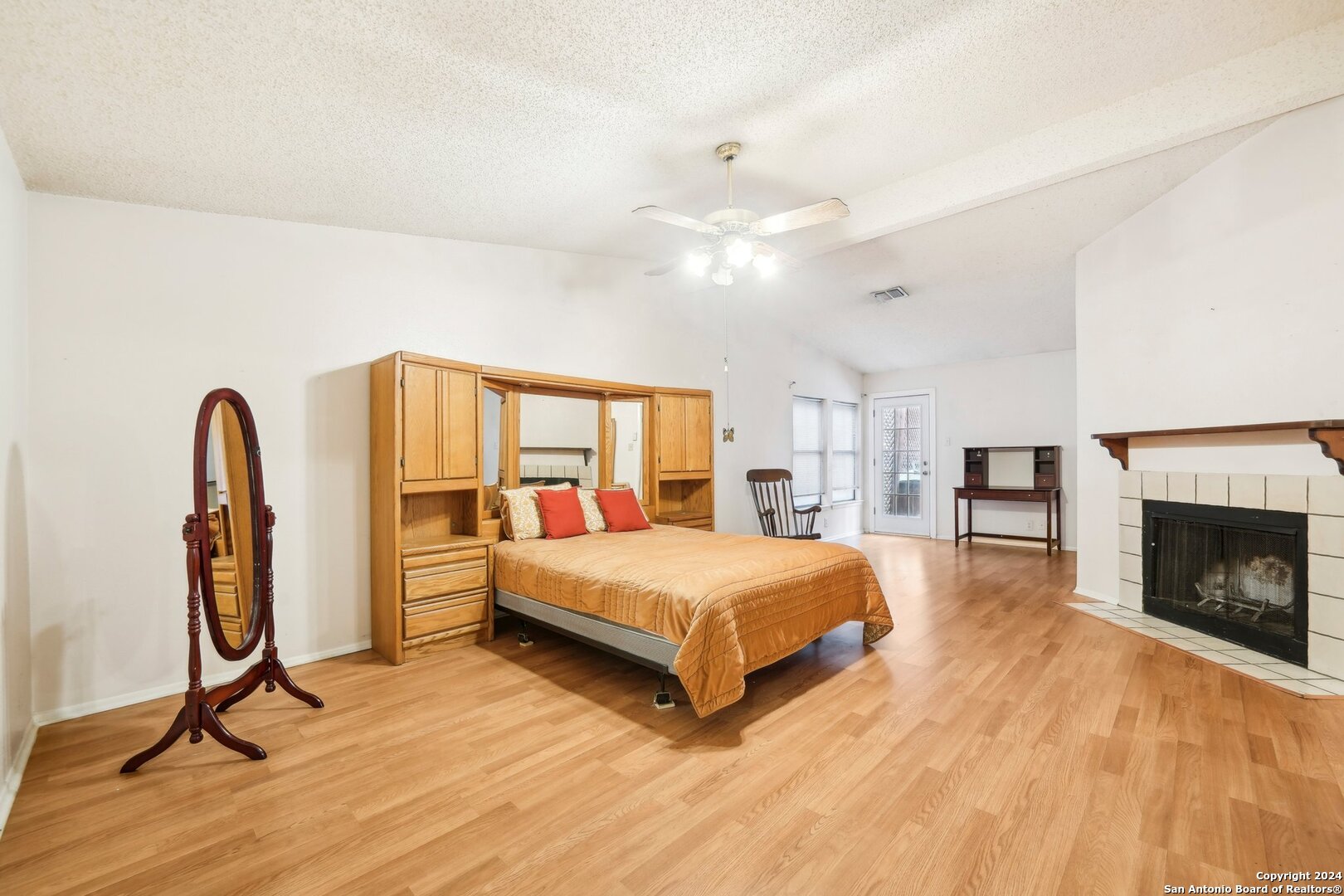 7535 VAN NESS