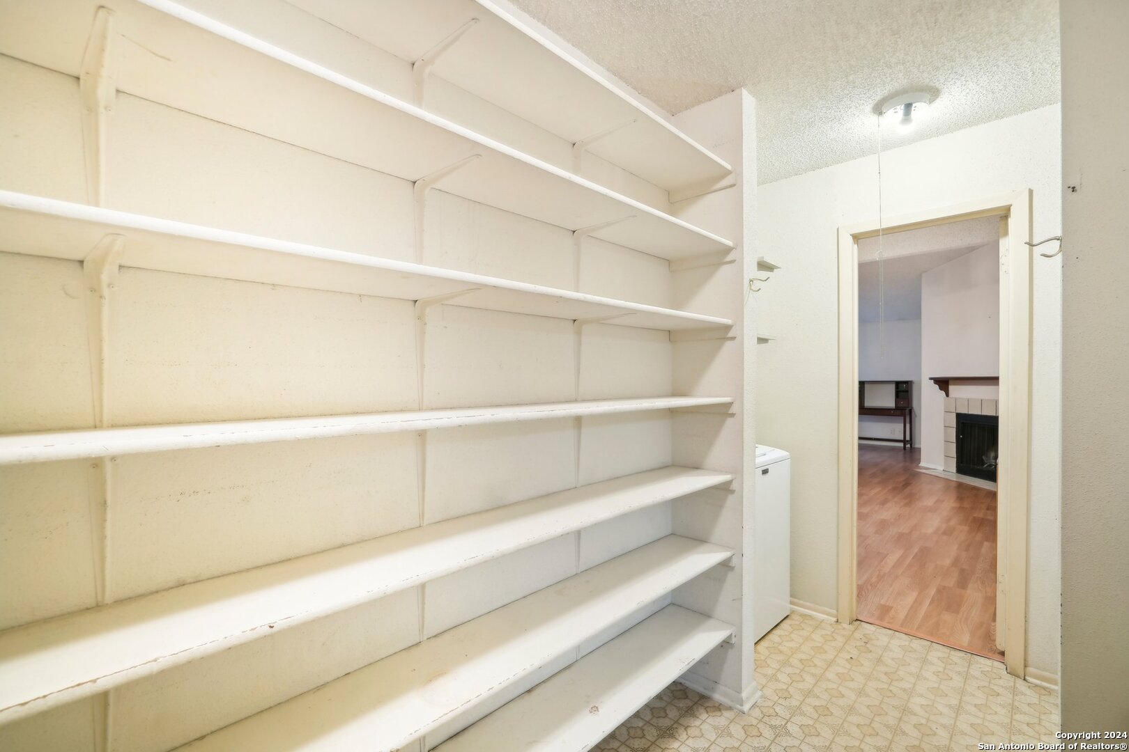 7535 VAN NESS