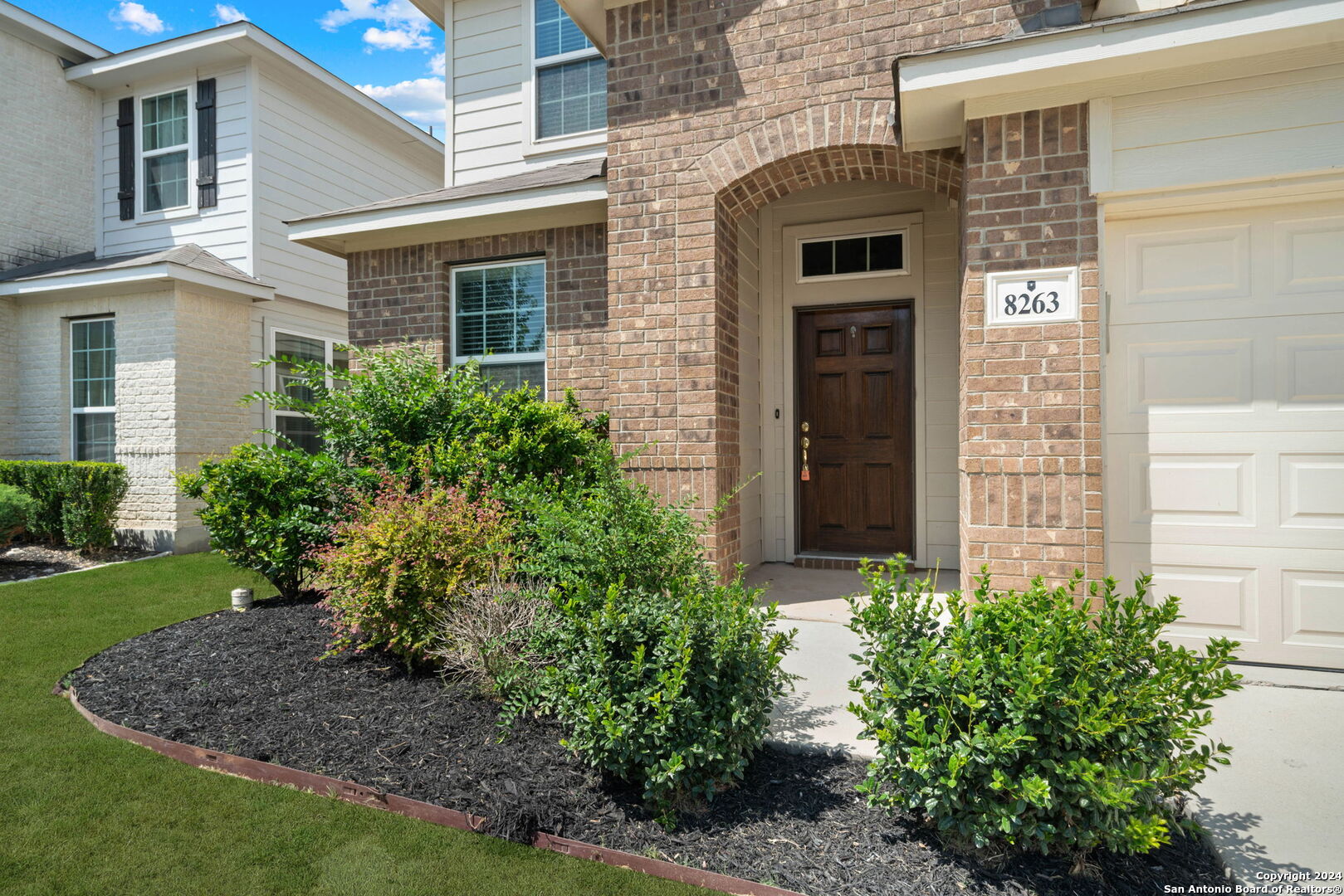8263 BREEZY COVE