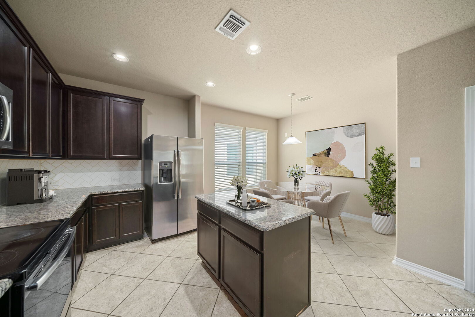 8263 BREEZY COVE