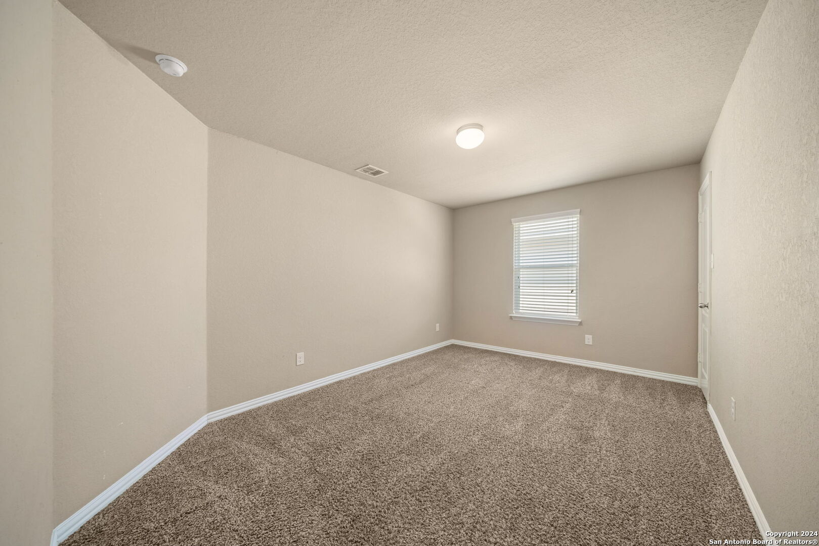 8263 BREEZY COVE