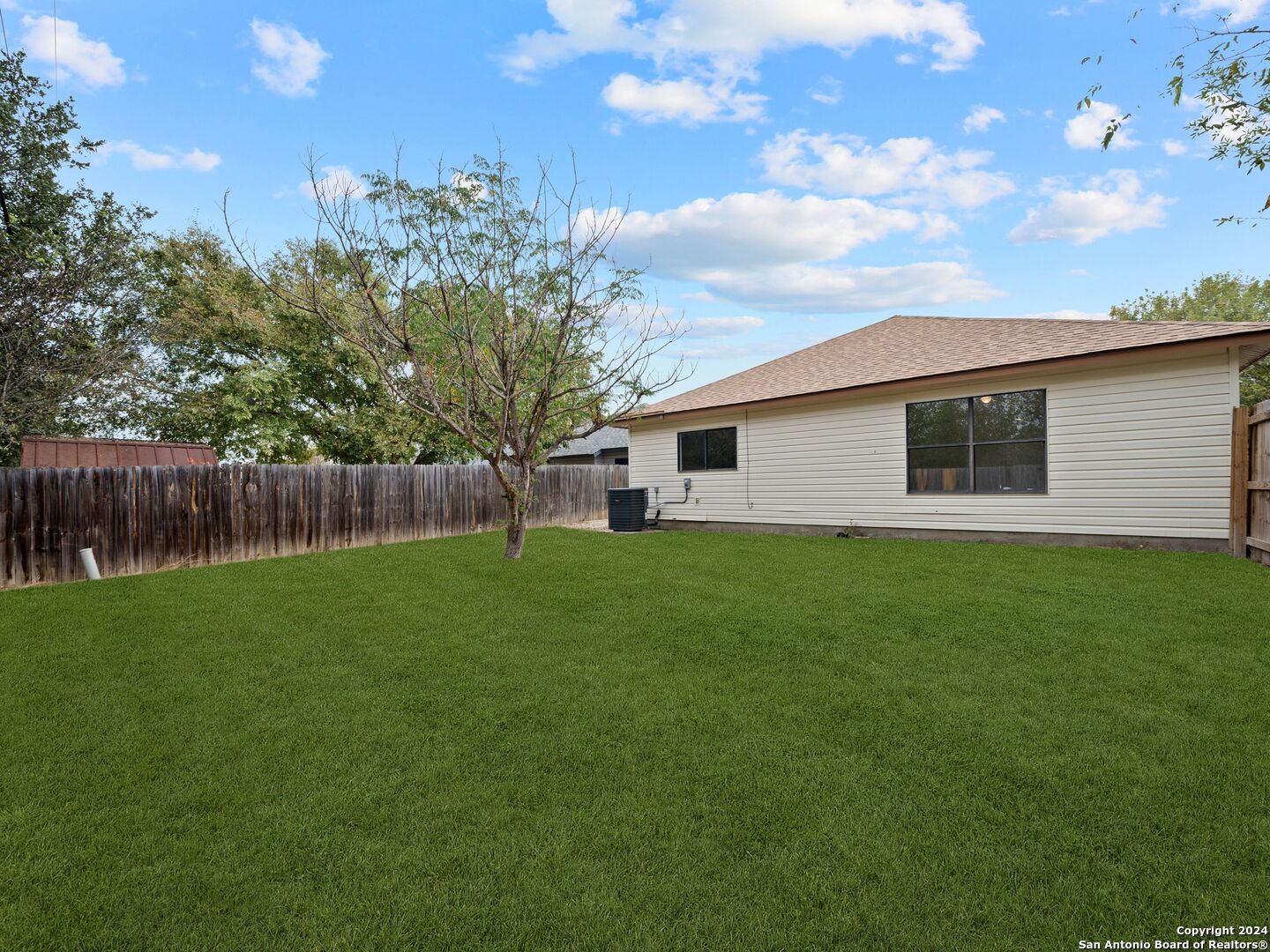 10159 BASTROP CRK