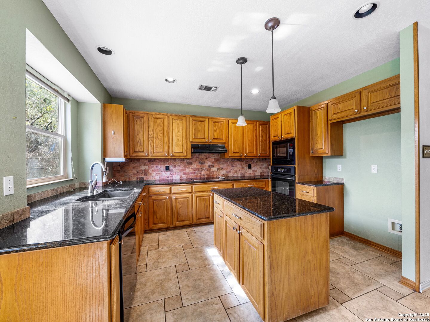 8634 CHEVIOT HEIGHTS