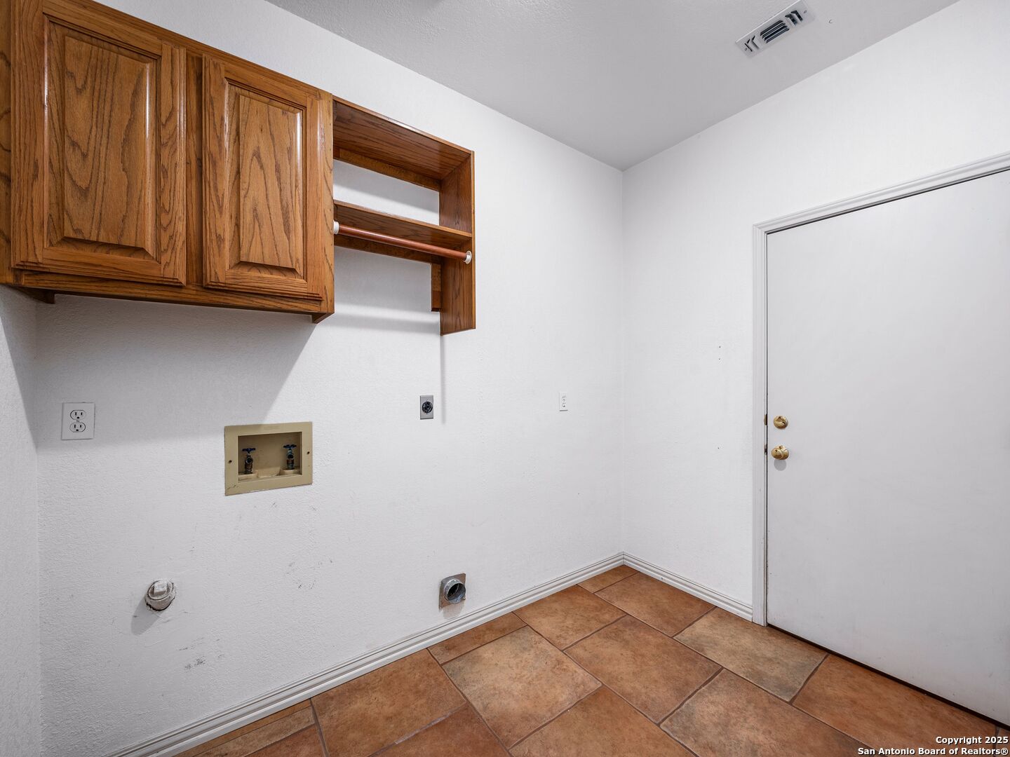 8634 CHEVIOT HEIGHTS