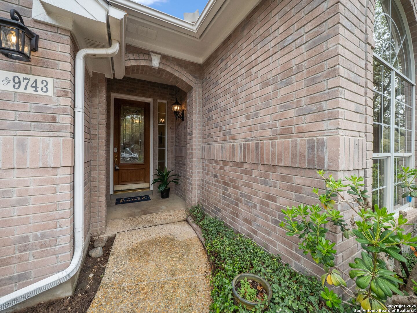 9743 SUGAR TRAIL