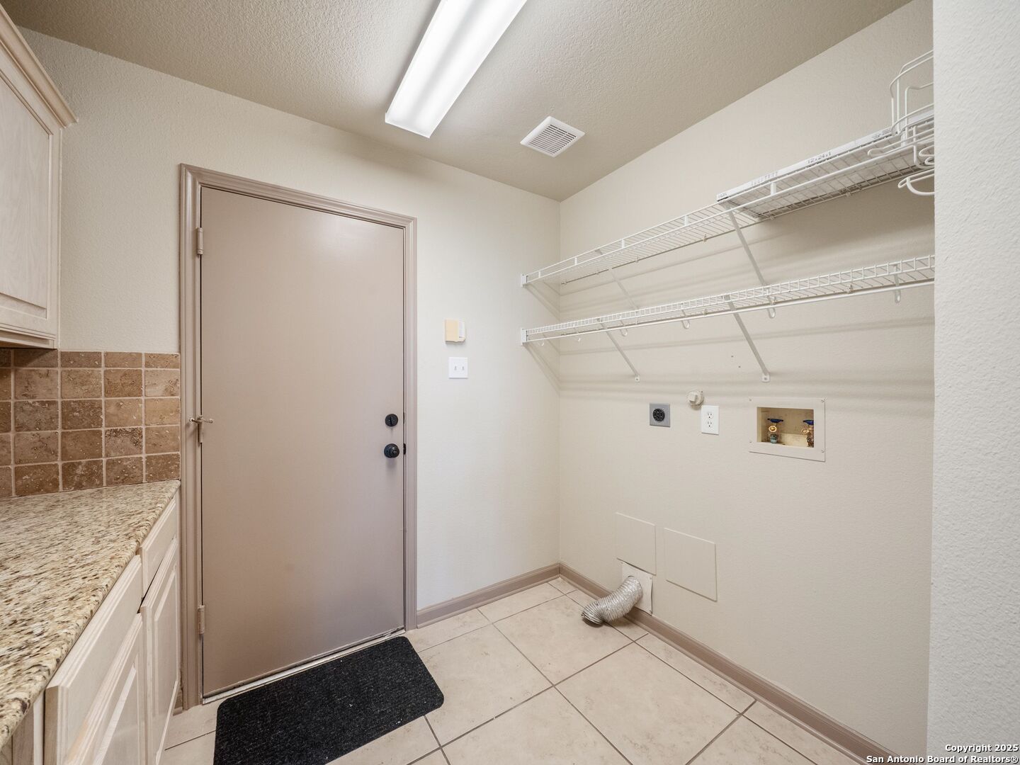 9743 SUGAR TRAIL