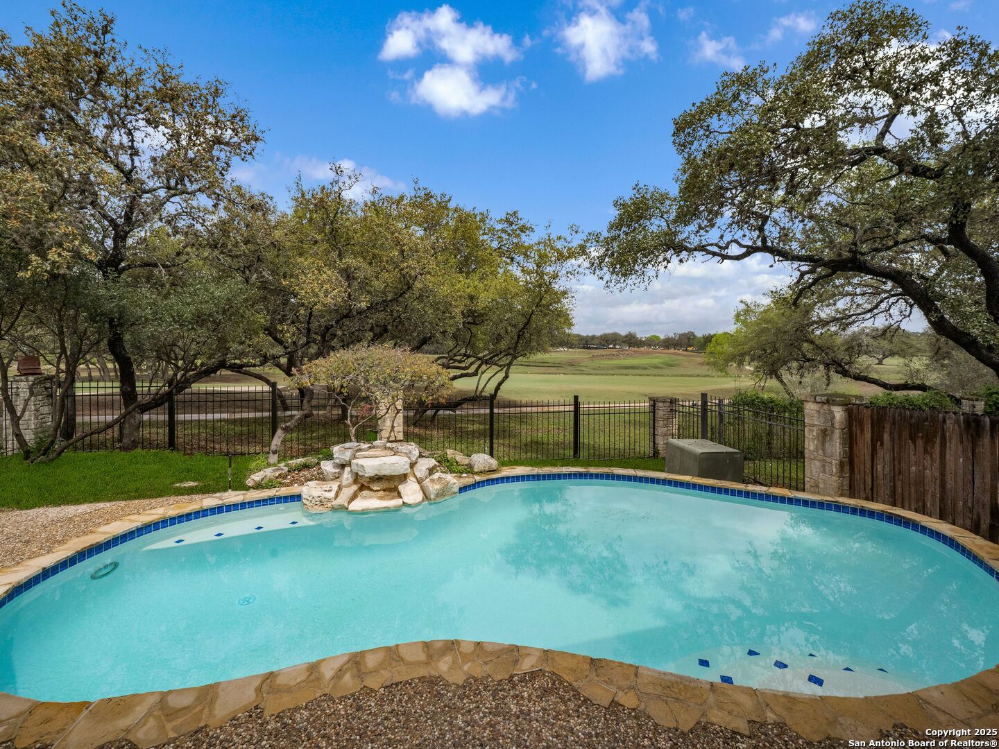 9743 SUGAR TRAIL