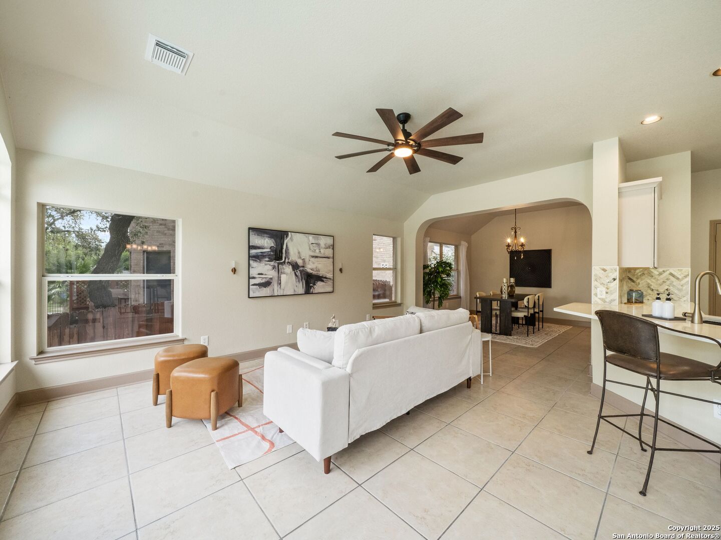 9743 SUGAR TRAIL