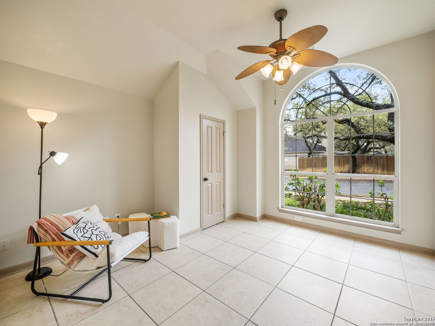 9743 SUGAR TRAIL