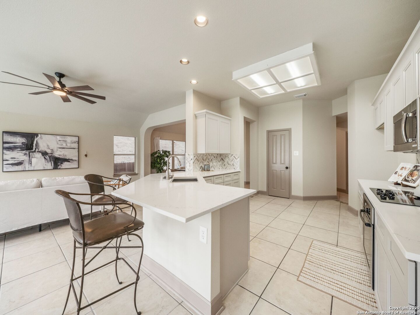 9743 SUGAR TRAIL