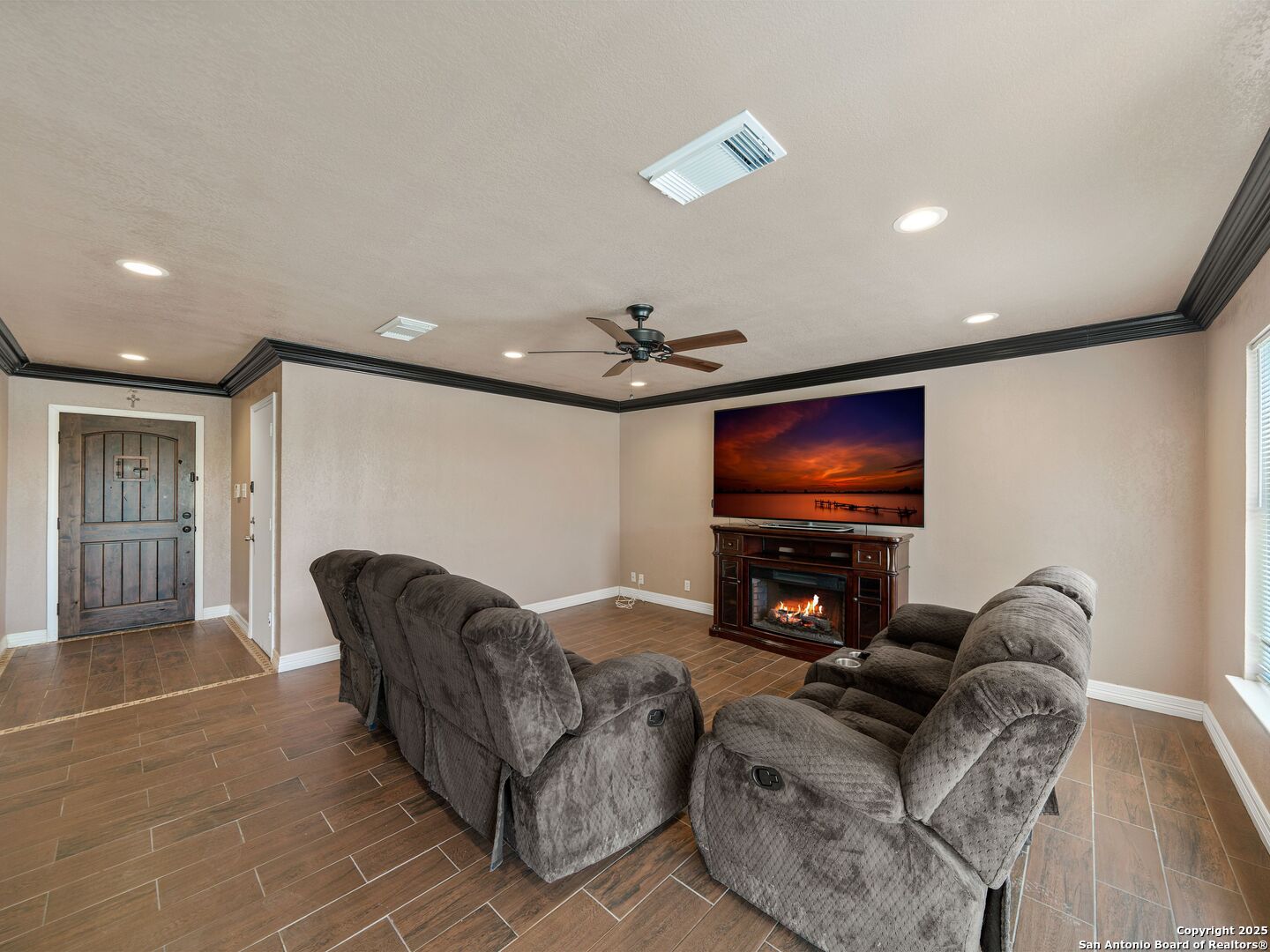 4207 Misty Springs