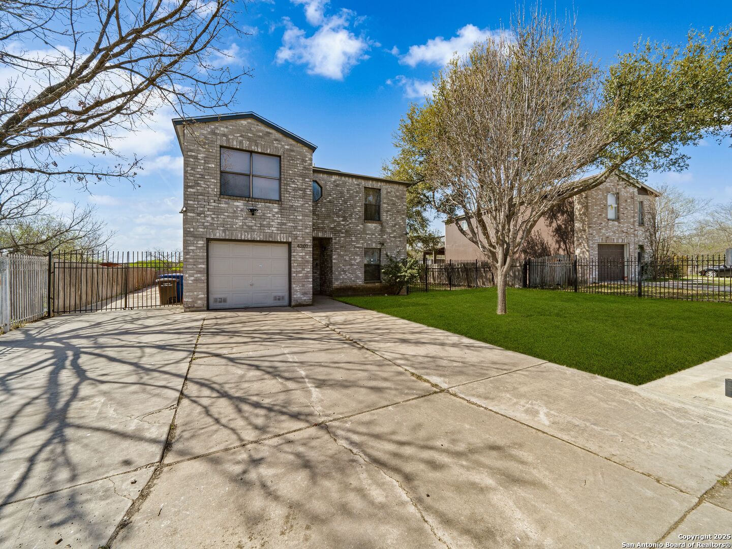 4207 Misty Springs