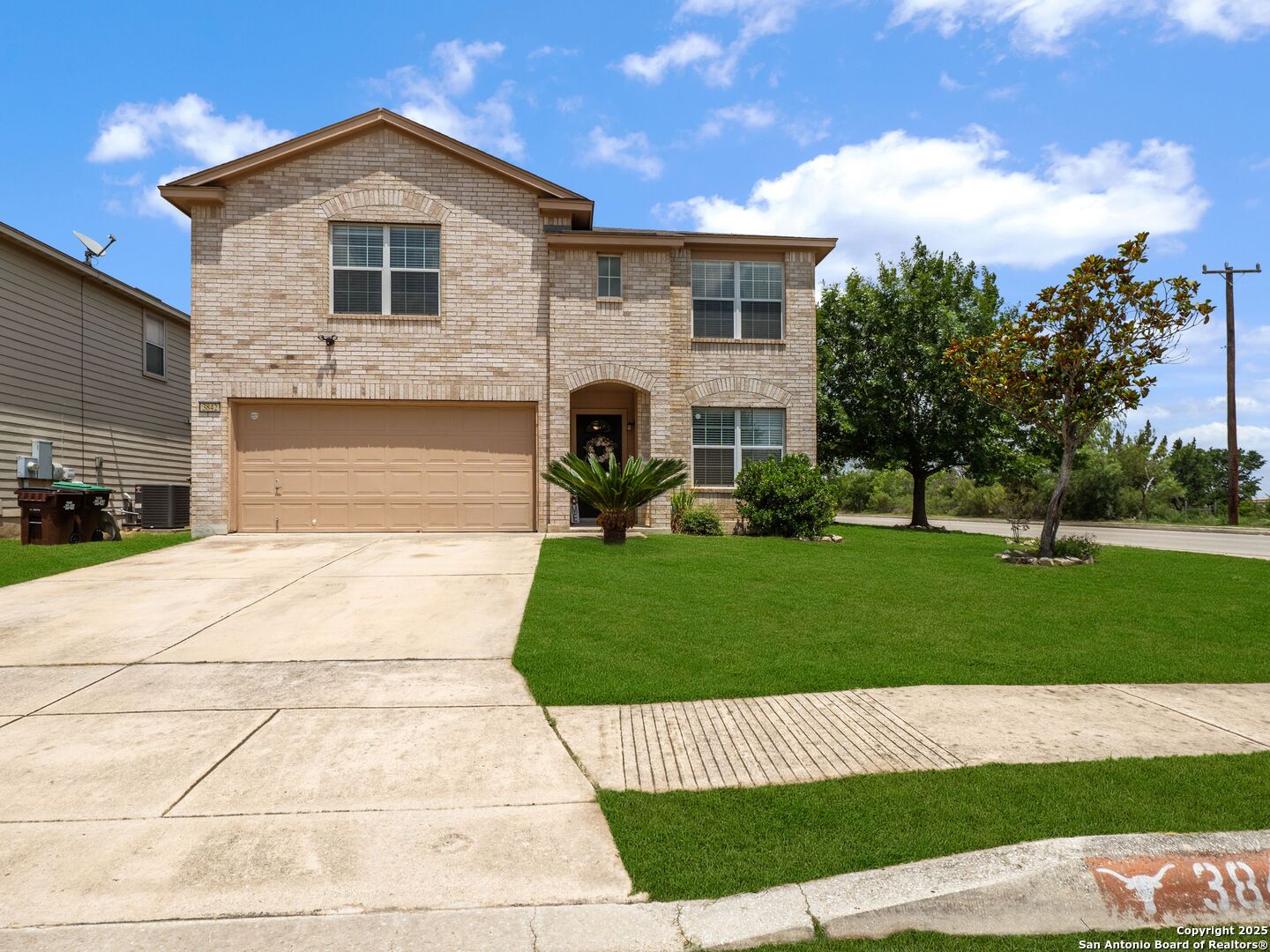 3842 Fiesta Trail
