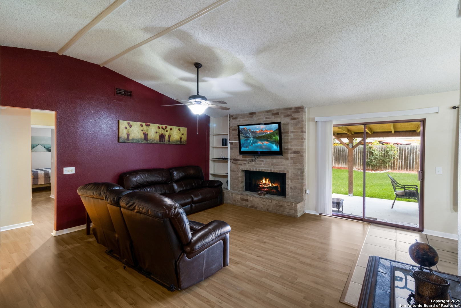 9467 Brushy Point