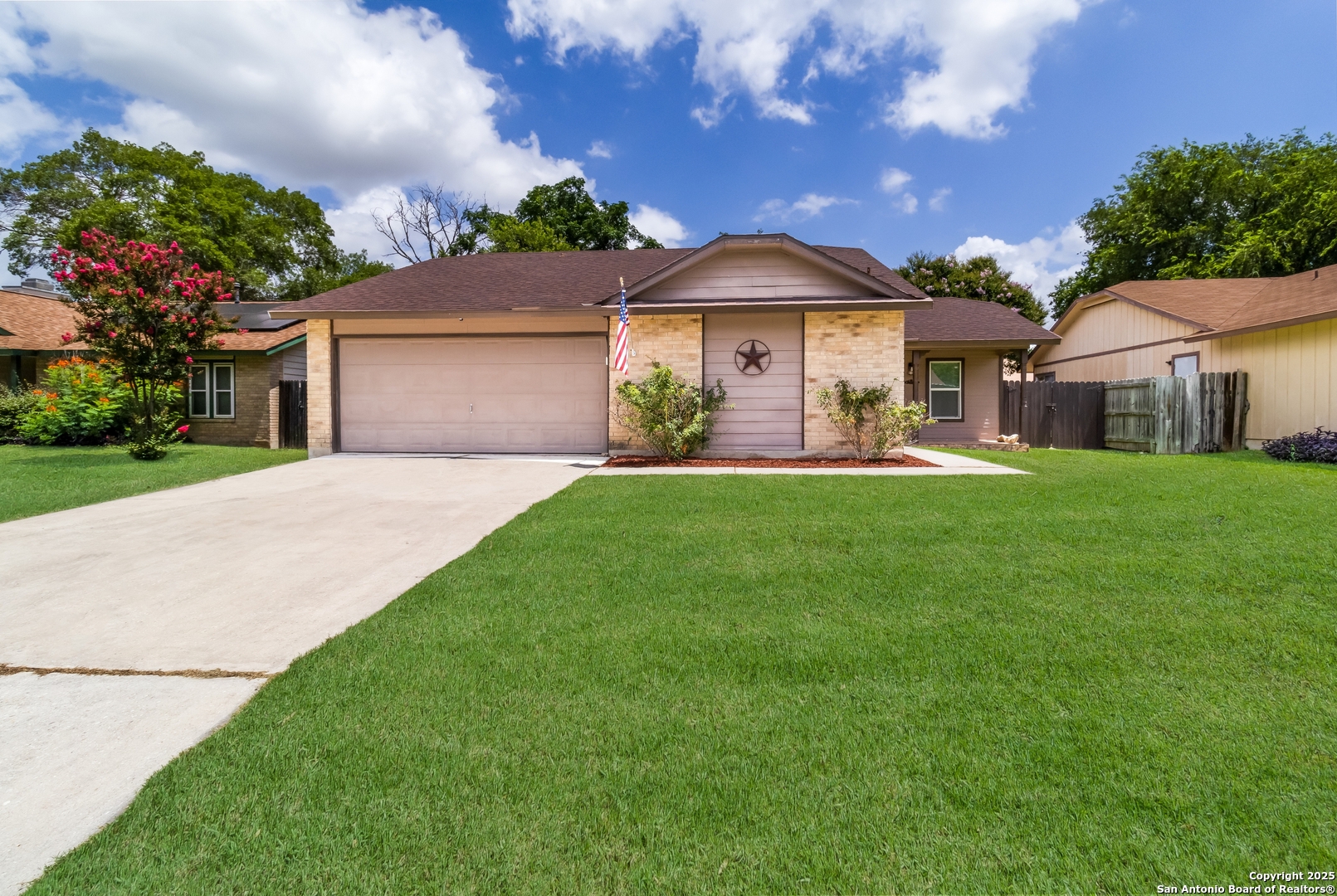 9467 Brushy Point